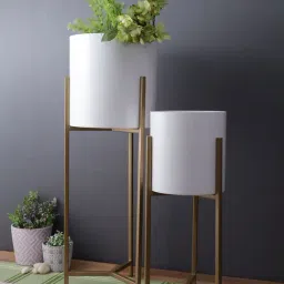 Set of 2 Ceramic Planters with Brown Stand-32