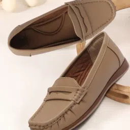 Carlton London Women's Beige Loafers-picture-17