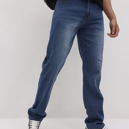 The Roadster Life Co. Men Mid-Rise Light Fade Stretchable Regular Fit Jeans-picture-7