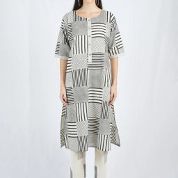Banana Labs White Monochrome Edit Cotton Handblock Printed Macro Rotate Kurta image 1