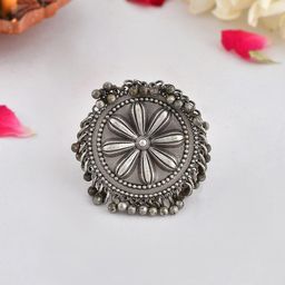 Voylla Women Silver-Plated Oxidised Floral Motif Statement Finger Ring-image-10