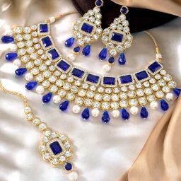Peora Gold-Plated Kundan Studded Choker Necklace with Earring Maang Tikka Jewellery Set-image-70