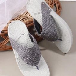Carlton London Women's Grey Flip Flops-image-60