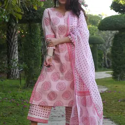 7Threads Floral Printed Notched Round Neck Kurta with Trousers & Dupatta-picture-21
