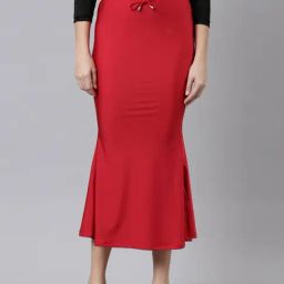 TWIN BIRDS Red Plain Saree Shapewear-image-7