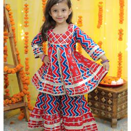 BownBee Pure Cotton Three Fourth Sleeves Chevron Design With Gotta Patti Lace Embellished Kurta & Coordinating Sharara Set - Red-image-2