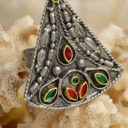 Moedbuille Handcrafted Crystals Studded Antique Tribal Design Oxidised Silver Plated Finger Ring-image-4