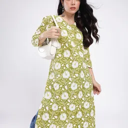 Anouk Rustic Floral Printed V-Neck Straight Kurta-image-51