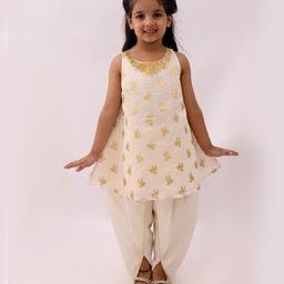 Lil' Drama Chanderi Knit Sleeveless Birds Foil Printed & Gota Lace Embellished Kurti Dhoti Set - Off White-picture-14