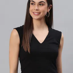 SCORPIUS Woman Solid V-Neck Crop Top-picture-52