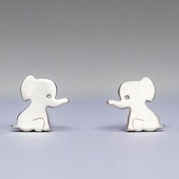 Goldnera Animal Shaped Studs Earrings-12