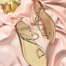 KARADDI Women Solid One Toe Flats-image-77