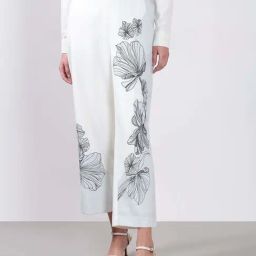 Vero Moda White Straight Fit Floral Print Trousers-picture-23