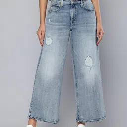 Levis Women 94 Baggy Wide Leg Low Distress Light Fade Stretchable Jeans-picture-6