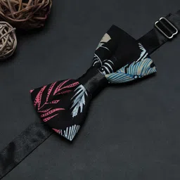 PELUCHE Men Black & Pink Printed Bow Tie-image-12