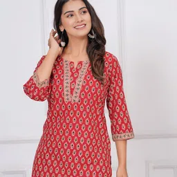 SHOPAXIS Floral Printed Notch Neck Pure Cotton Kurti-picture-6