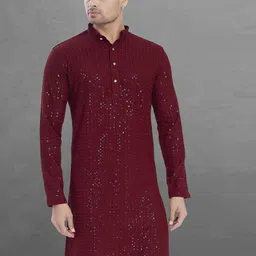 DIVISIVE Men Geometric Embroidered Kurta-34