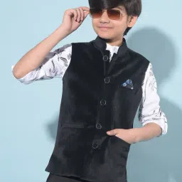 Crimsoune Club Kids Black Solid Waistcoat-picture-47