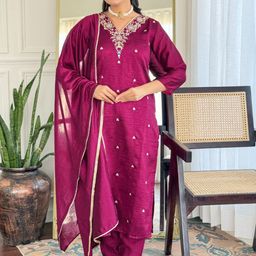 Moda Rapido Women Ethnic Motifs Embroidered Regular Straight Kurta with Trousers & Dupatta-picture-58