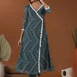 Inddus Women Bandhani Printed Angrakha Gotta Patti Kurta with Trousers-picture-10