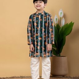 READIPRINT Chandheri Full Sleeves Floral Printed Kurta & Pyjama Set - Green-image-4