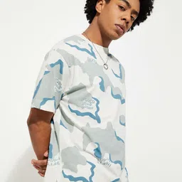 max Men Printed V-Neck Pockets T-shirt-image-95