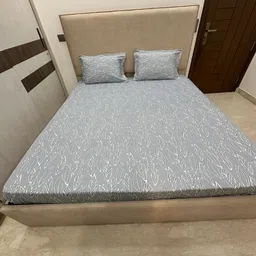 STUDIOHMK Grey & White Printed Cotton 300 TC King Bedsheet With 2 Pillow Covers-14