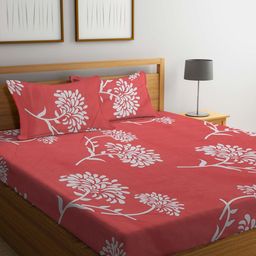 KLOTTHE Red & White Floral Printed 300 TC King Bedsheet with 2 Pillow Covers-image-10