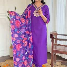 NIZA FASHION Women Floral Embroidered Regular Kurta with Trousers & Dupatta-image-20