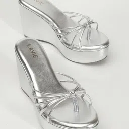 Lavie Kitten Sandals with Tassels-40