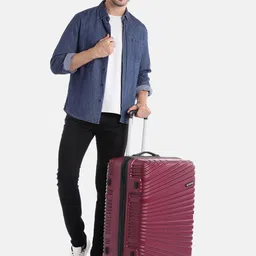 Metronaut Set of 3 Lazer Textured Hard-Sided 8 Wheels 360-Degree Rotation Trolley Bag image 3