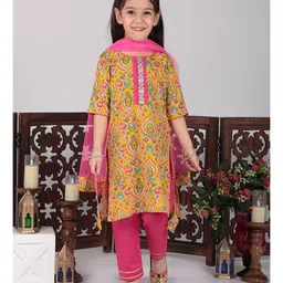 Kinder Kids Three Fourth Sleeves Floral Motif Printed & Gota Lace Embellished Kurta & Pant With Dupatta - Yellow & Pink-picture-16