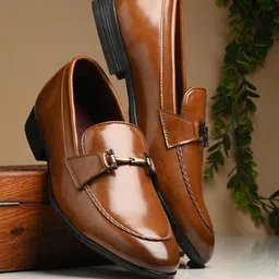 Invictus Men Buckle Formal Loafer-picture-49