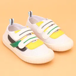 Cute Walk by Babyhug Velcro Closure Colour Block Casual Shoes - White-picture-46