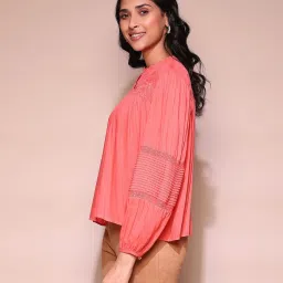 Label Ritu Kumar Coral Self Design Top image 3