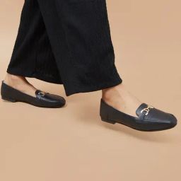 Code by Lifestyle Women's Black Loafers-image-97