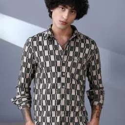 Campus Sutra Charcoal Black Off-White Block-Edge Shirt-picture-1