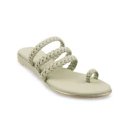 Mochi Women Textured One Toe Flats-image-39