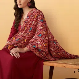 Anouk Rustic Ethnic Motifs Yoke Design Pleated Sequinned Kurta with Trouser & Dupatta image 3
