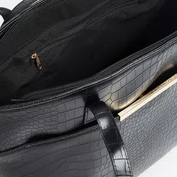 max Animal Textured PU Structured Handheld Bag with Tasselled image 4