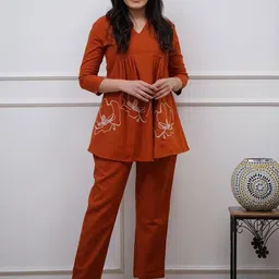 Aaysa Kurti Embroidered Pure Cotton Tunic & Trousers Co-Ord Set-picture-34