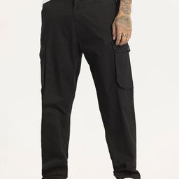 Snitch Men Black Plain Relaxed Fit Cargo Pants-image-62