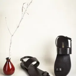 Paaduks Men's Black Toe Ring Sandals-image-97