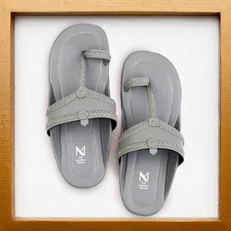THE MADRAS TRUNK Men Grey Kolhapuri Flats-image-90