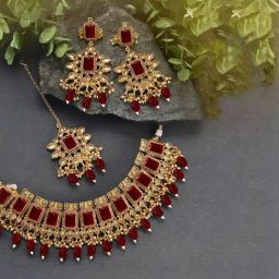 Peora Maroon Necklace with Earring & Maang Tikka Set-image-5