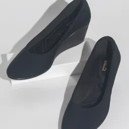 Inc 5 Closed Back Wedge Pumps-24