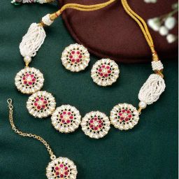 Peora Gold Plated Kundan & Beads Studded Necklace Earrings & Maangtikka Jewellery Set-43