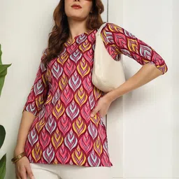 Moda Rapido Women Polyester Straight Kurtis-picture-0