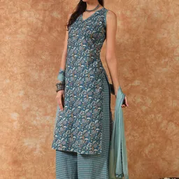 Meeranshi Floral Printed V-Neck Sleeveless Pure Cotton Kurta With Palazzos & Dupatta image 5