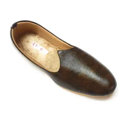 Ta Chic Men Derbys-image-15